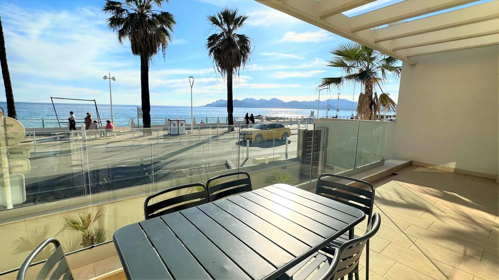 Le Midi 8 By Estates Cannes Exterior photo